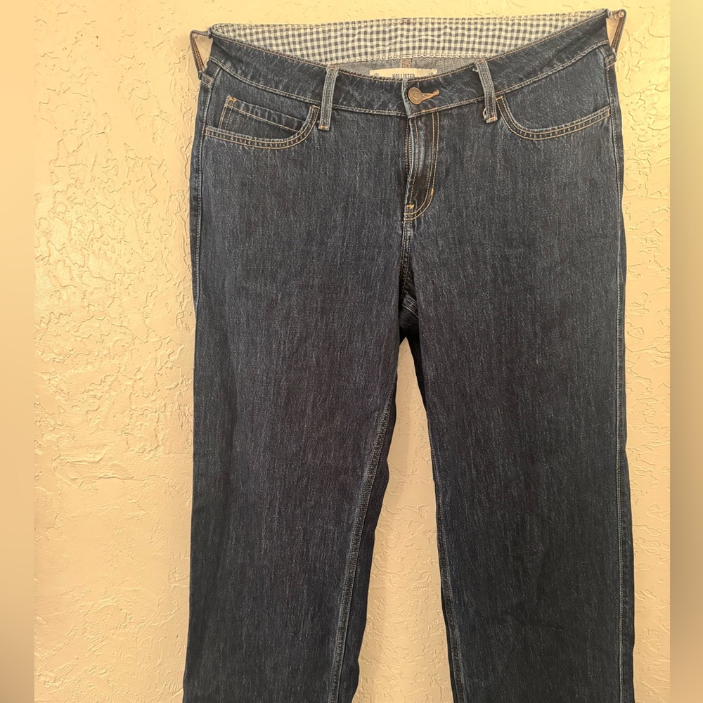 Hollister Low Rise Baggy Jeans Women’s Size W31